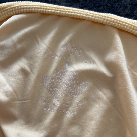 Yellow Ribbed Crop Top - Picture 5 of 5